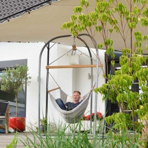 Entspannen im Hängesessel Gestell Romano